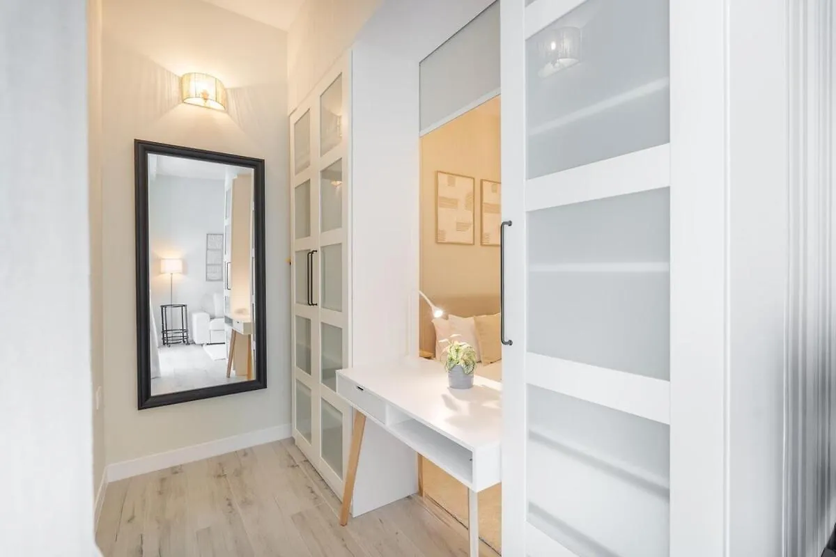 شقة Spectacular 1-Bedroom Perfect For 4 In The Greens دبي الإمارات العربية المتحدة