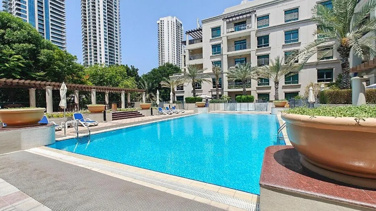 شقة Spectacular 1-Bedroom Perfect For 4 In The Greens دبي الإمارات العربية المتحدة