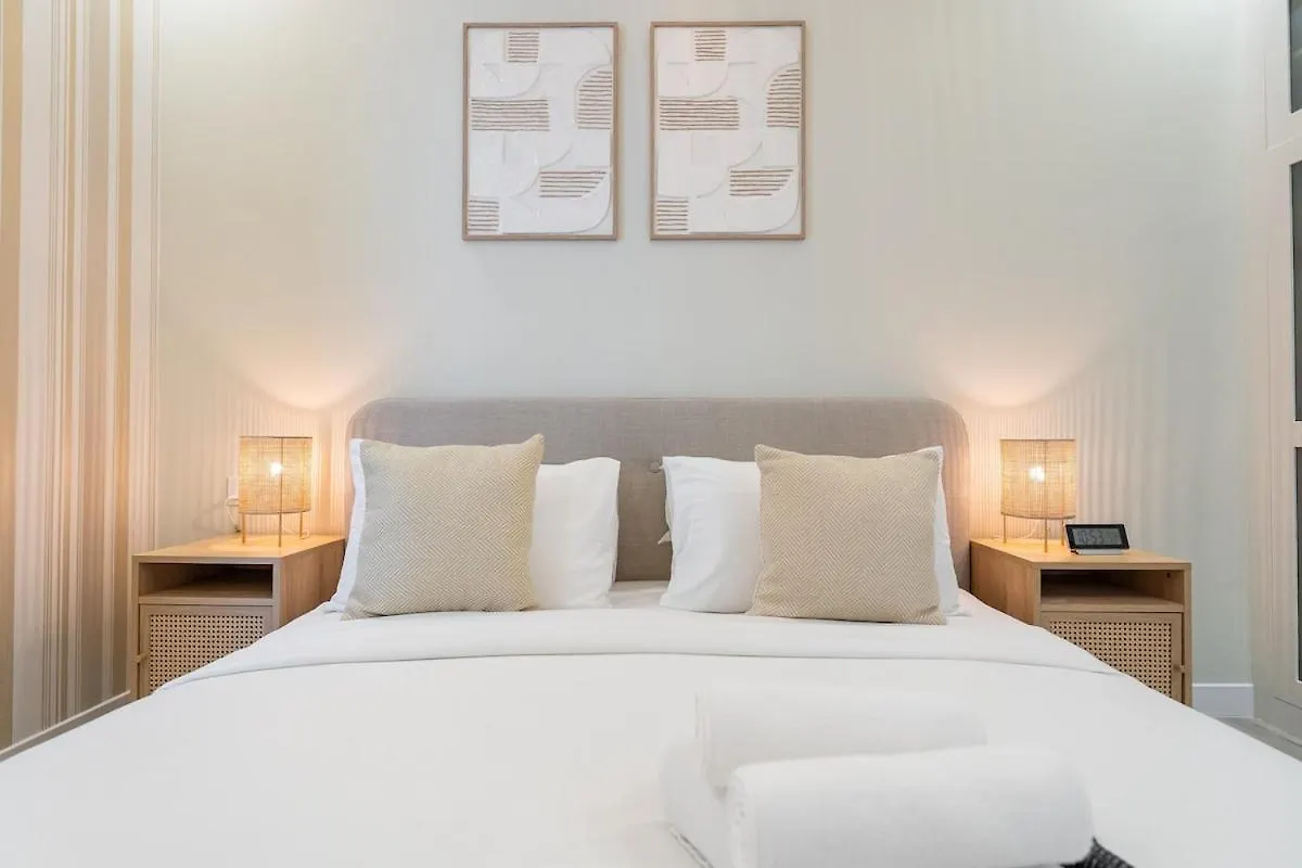 Spectacular 1-Bedroom Perfect For 4 In The Greens دبي شقة