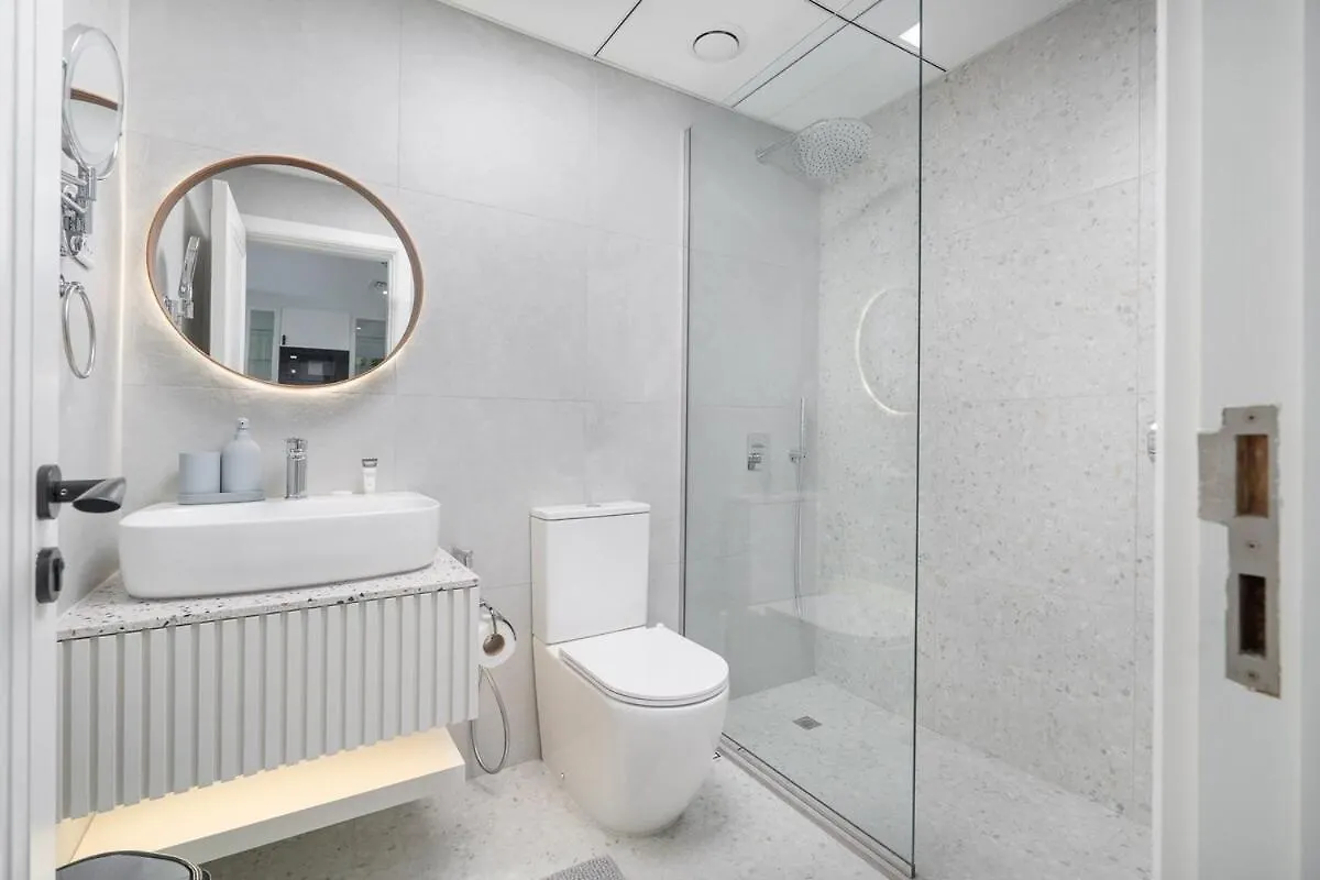 شقة Spectacular 1-Bedroom Perfect For 4 In The Greens دبي الإمارات العربية المتحدة