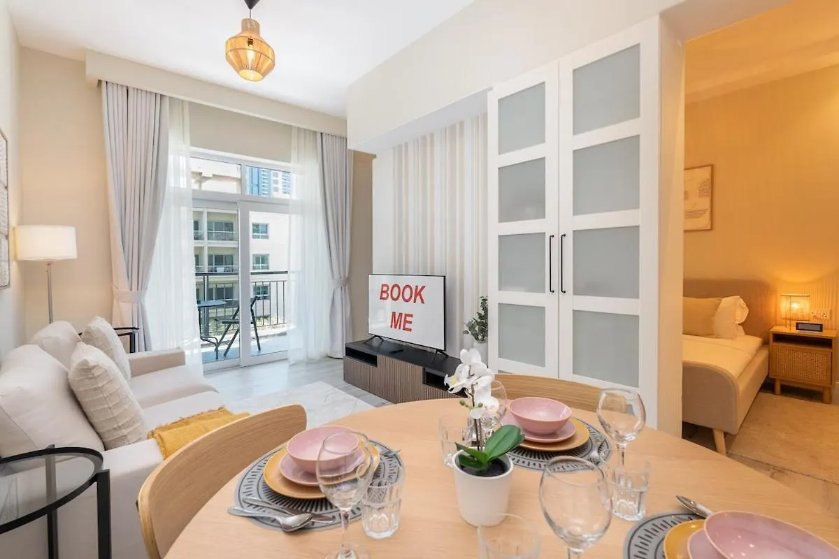شقة Spectacular 1-Bedroom Perfect For 4 In The Greens دبي