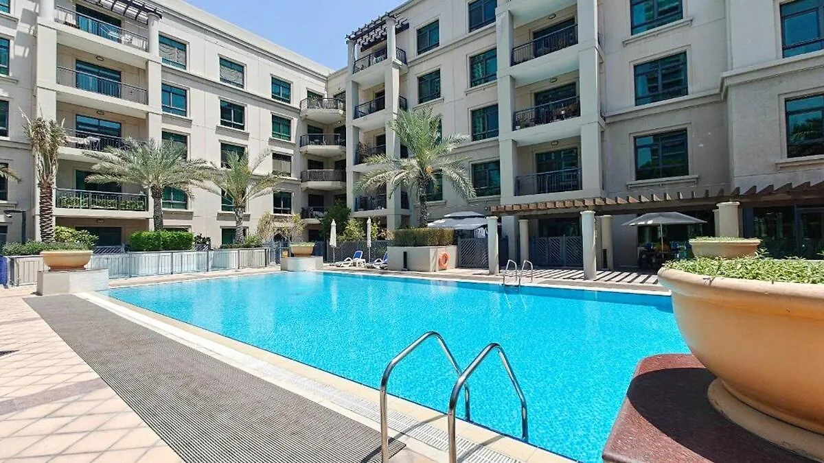 شقة Spectacular 1-Bedroom Perfect For 4 In The Greens دبي الإمارات العربية المتحدة